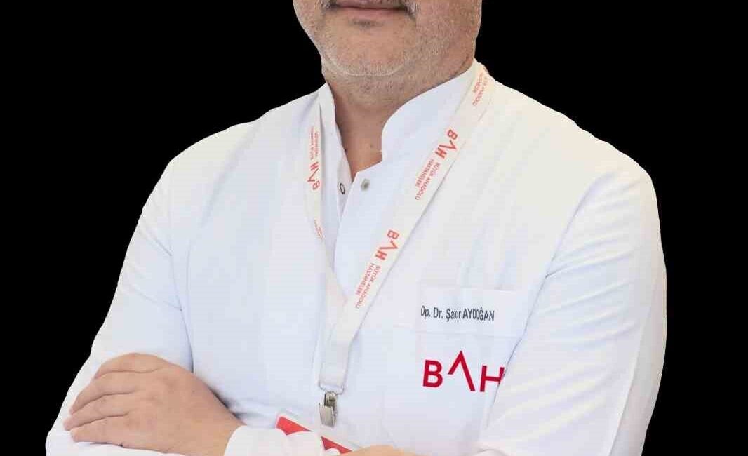 Üroloji Uzmanı Opr. Dr. Şakir Aydoğan, erkek çocuklarda sünnet derisindeki