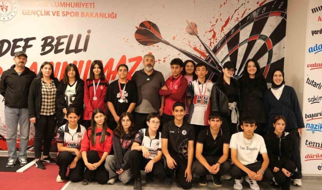 Erzincan’da Amatör Spor Haftası kapsamında düzenlenen Dart İl Birinciliği Müsabakaları