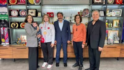 2026 Kick Boks Dünya Şampiyonası’na Eskişehir’den katılan Melek Ensağlam, kendi