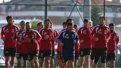 TFF 3. Lig temsilcisi Eskişehirspor, ligde karşılaşacağı Bursa Yıldırım SK
