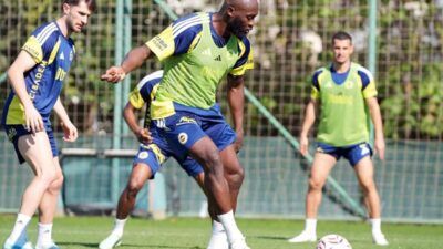 Fenerbahçe, Trendyol Süper Lig 9. hafta maçında deplasmanda Galatasaray ile