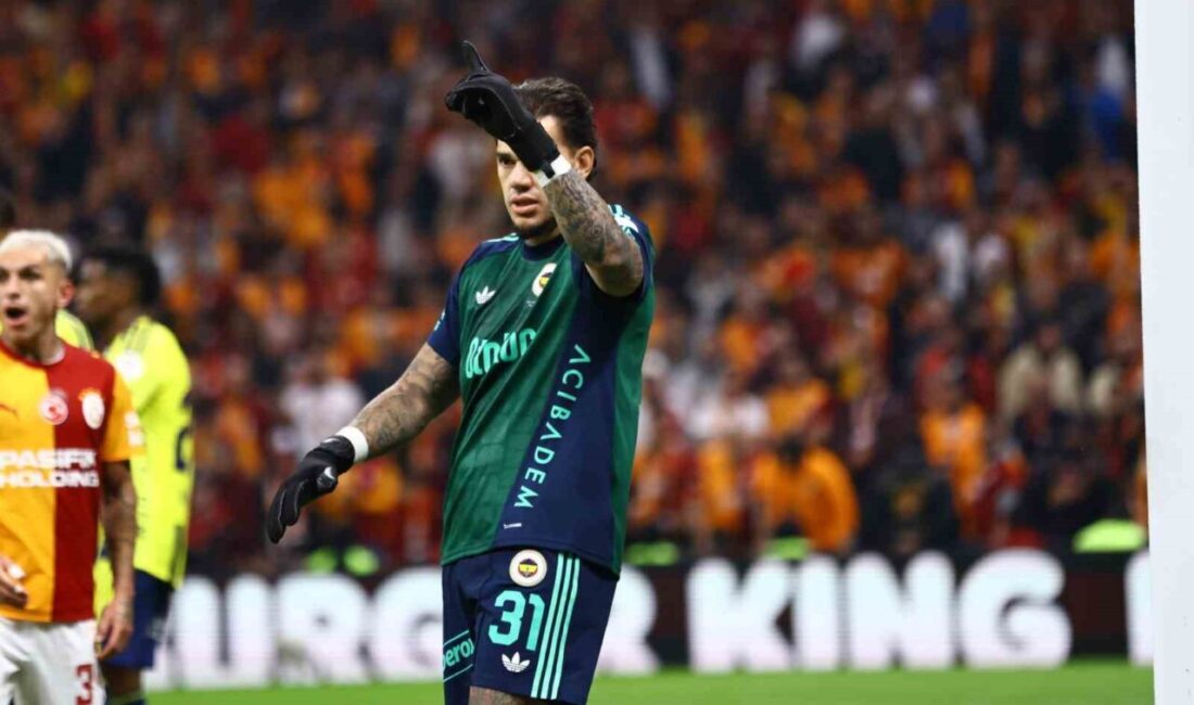 Fenerbahçe ligde 4 maç sonra kalesinde gol gördü Trendyol Süper Lig’de Galatasaray’a 2-1 mağlup olan Fenerbahçe, ligde 4