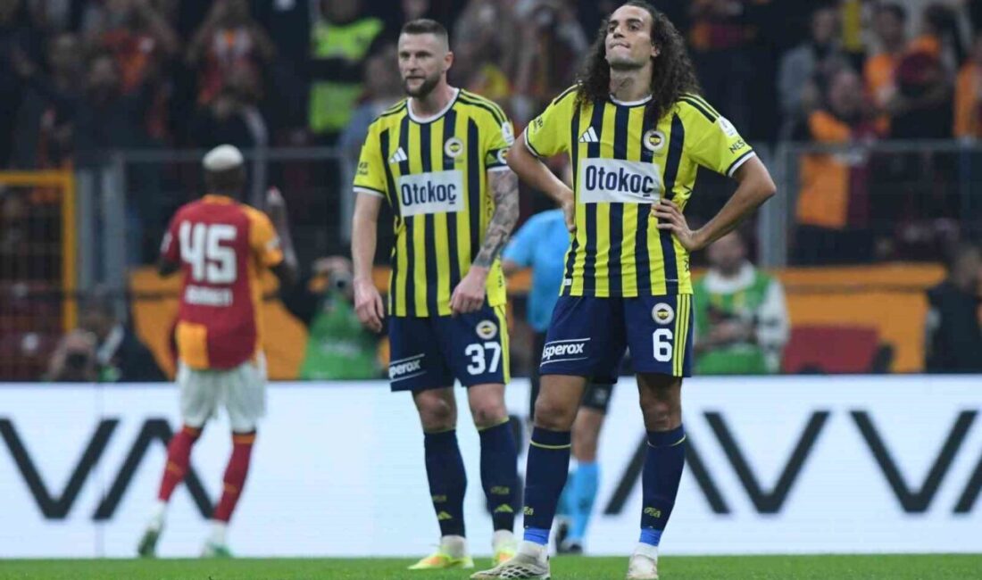 Fenerbahçe’nin galibiyet serisi derbide sona erdi Trendyol Süper Lig’de konuk olduğu Galatasaray’a 2-1 mağlup olan Fenerbahçe’nin