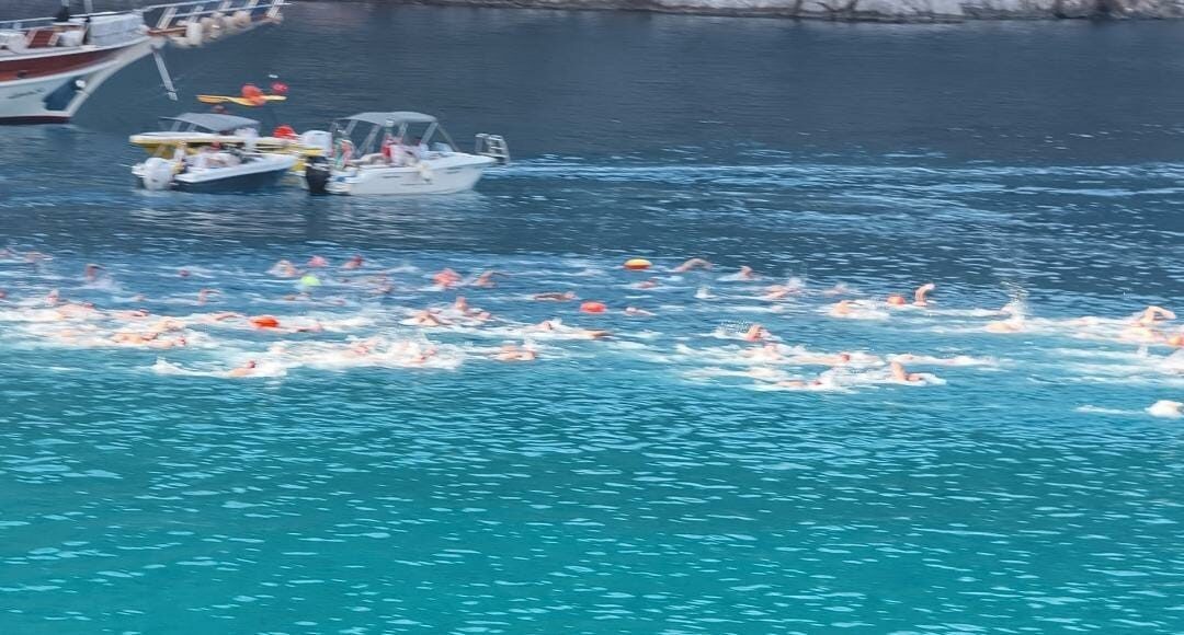 Uluslararası Fethiye Spor Festivali kapsamında düzenlenen 6 kilometrelik Kelebekler Vadisi-Ölüdeniz