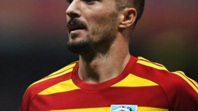 Kayserispor’un forvet oyuncularından Florent Hasani 3. golünü attı. Kayserispor’un Kosovalı