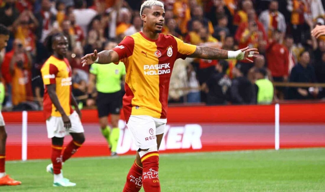 Galatasaray’ın Gabonlu futbolcusu Mario Lemina, sakatlığının ardından Kasımpaşa maçıyla 35