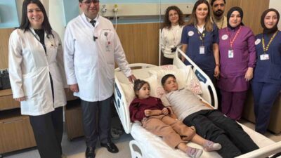 Kalplerinde aynı bölgedeki ve aynı büyüklükte delik tespit edilen 12