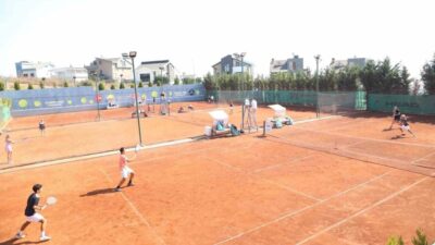 Nilüfer Belediyesi’nin katkılarıyla Yenigün Tenis Kulübü’nün ev sahipliğinde düzenlenen 4.