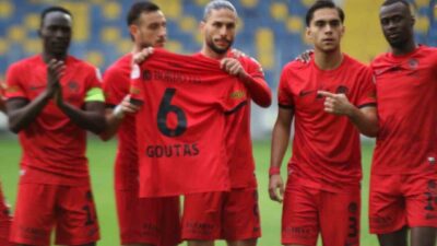 Gençlerbirliği’nin Karaköprü Belediyespor’u ağırladığı maçta Pedro Mendes, gol sevincinde sakatlanan