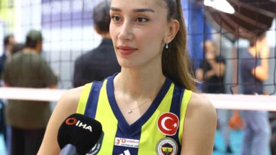Fenerbahçe Medicana’nın başarılı oyuncusu Hande Baladın, her kupada şampiyonluğa oynama