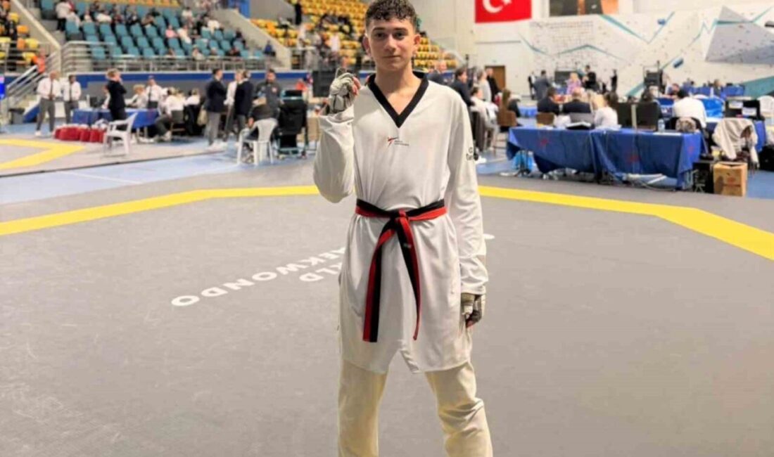Samsun’un İlkadım Belediyespor sporcusu Koray Alp Bakan, Taekwondo Yıldızlar Milli