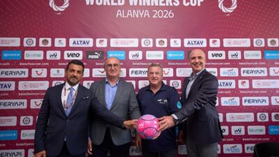 Antalya’nın Alanya ilçesinde düzenlenen Plaj Futbolu Dünya Kulüpler Şampiyonası kapsamında