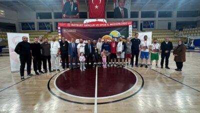 Bayburt’ta Ulusal Spor Projeleri kapsamında düzenlenen 4. Kamu Spor Oyunları