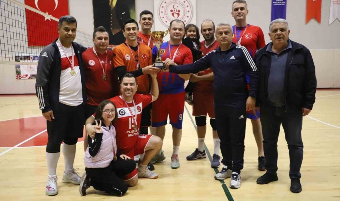 Karabük’te düzenlenen 4. Kamu Spor Oyunları voleybol turnuvasında Jandarma Komutanlığı
