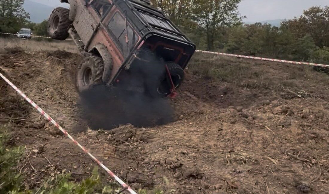 Kapıdağ Off-Road Ekibi, Mustafakemalpaşa’dan kupalarla döndü Balıkesir’in Bandırma ilçesinde Kapıdağ Off-Road Ekibi olarak Bursa’nın Mustafakemalpaşa ilçesinde
