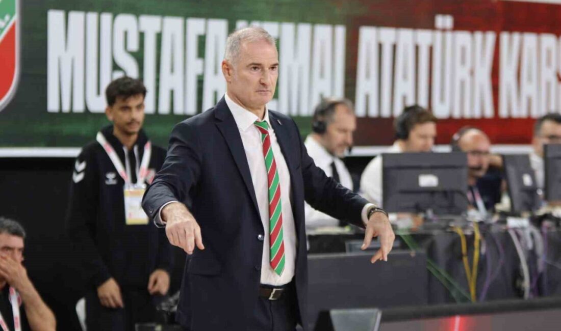 Karşıyaka, Fenerbahçe’ye 97-72 mağlup olarak bu sezon Basketbol Süper Ligi’ndeki