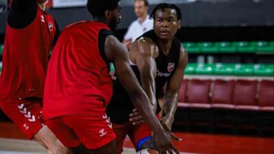 Karşıyaka, Basketbol Süper Ligi’nin ikinci haftasında yarın saat 19.00’da Galatasaray’ı