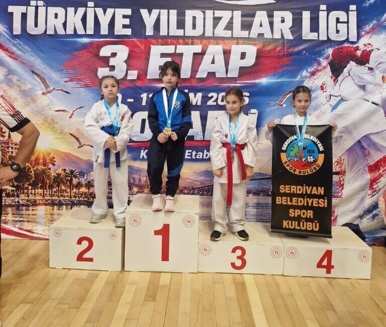 Kartepe Belediyespor Karate Takımı, Darıca ilçesinde düzenlenen Minik Yıldızlar Karate