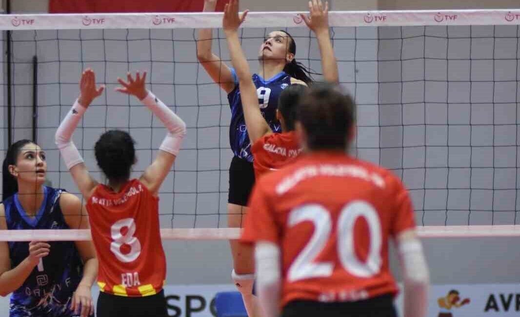 Türkiye Voleybol Federasyonu (TVF) Kadınlar 2. Lig 15. Grupta mücadele