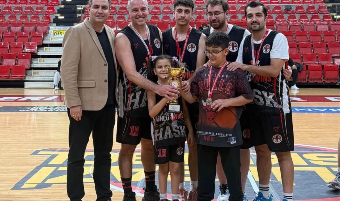 Kayseri’de Cumhuriyet’in 103’üncü kuruluş yıl dönümü kutlamaları kapsamında düzenlenen 29