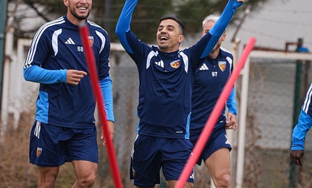 Kayserispor sahasında oynayacağı Muğlaspor maçı hazırlıklarını sürdürüyor. TFF 1. Lig