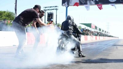 Kepez Belediyesi ev sahipliğinde düzenlenen Türkiye MotoDrag Şampiyonası’nın 4. ayak