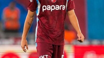 Balıkesir’in Ayvalık ilçesinin önemli spor kulüplerinden Küçükköyspor’da futbola başlayan 18