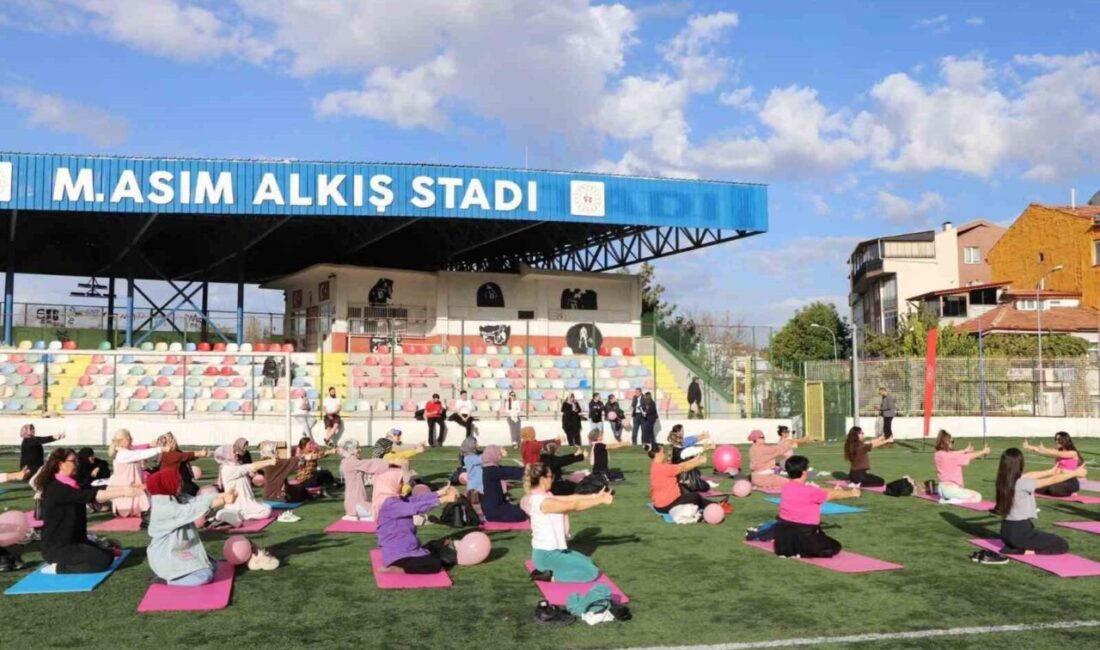Kütahya’da “Pembe Pilates” etkinliğiyle meme kanserinde erken tanıya dikkat çekildi 1-31 Ekim Meme Kanseri Farkındalık Ayı dolayısıyla Kütahya İl Sağlık
