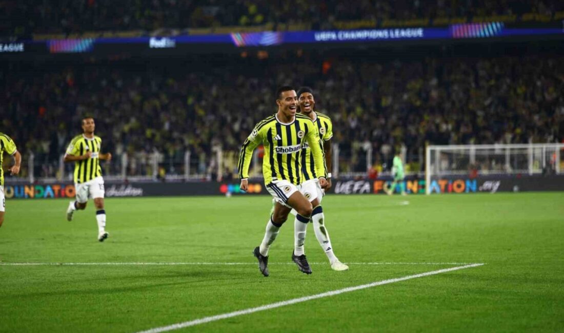 Fenerbahçe’nin İngiliz oyuncusu Mason Greenwood, Slavia Prag karşısında kaydettiği golle