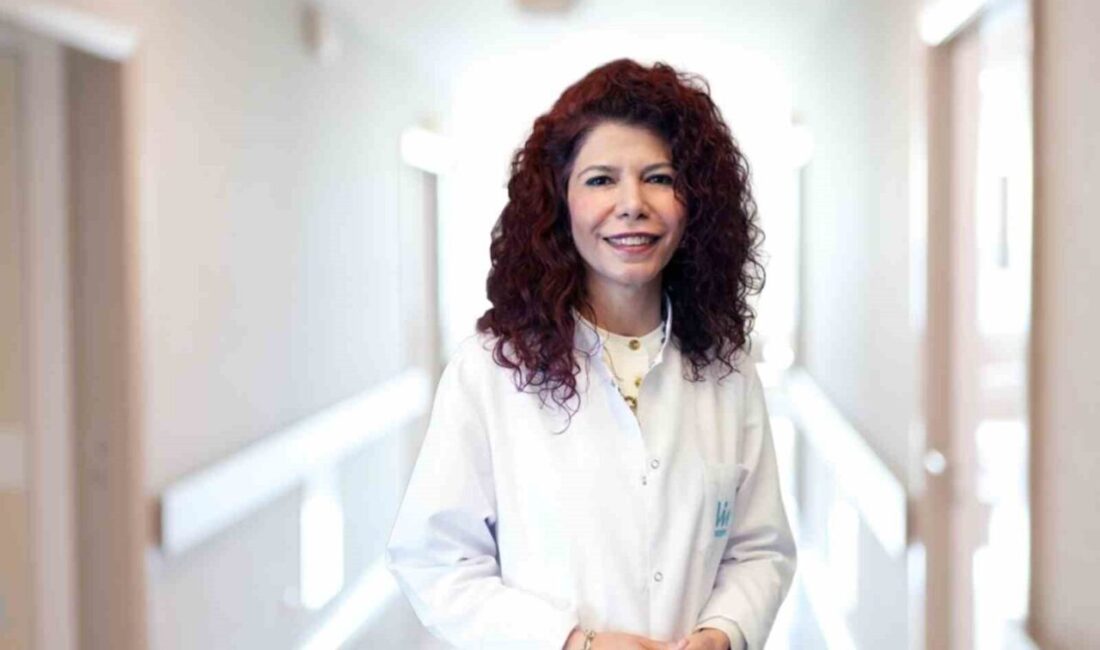 Prof. Dr. Meral Günaldı, Meme Kanseri Farkındalık Ayı kapsamında kadınlara