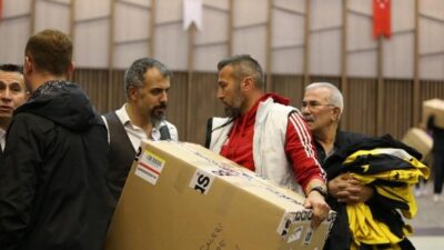 Merkezefendi Belediyesi, ilçede faaliyet gösteren amatör spor kulüplerine malzeme desteğinde