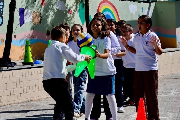 Bilecik’te minik öğrenciler sporla hem eğlendi hem hareket etti. Bilecik’te
