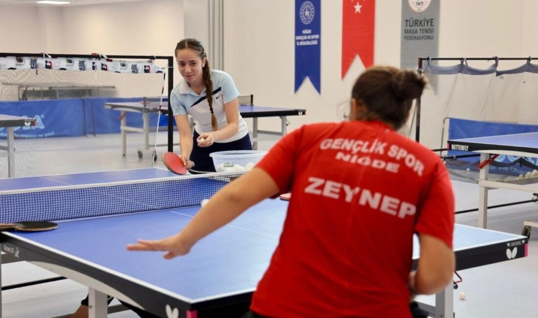 Niğde’de Amatör Spor Haftası etkinlikleri kapsamında farklı yaş gruplarındaki sporcuların