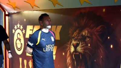Galatasaray Teknik Direktörü Okan Buruk, Gençlerbirliği karşılaşmasıyla sarı-kırmızılıların başında Trendyol