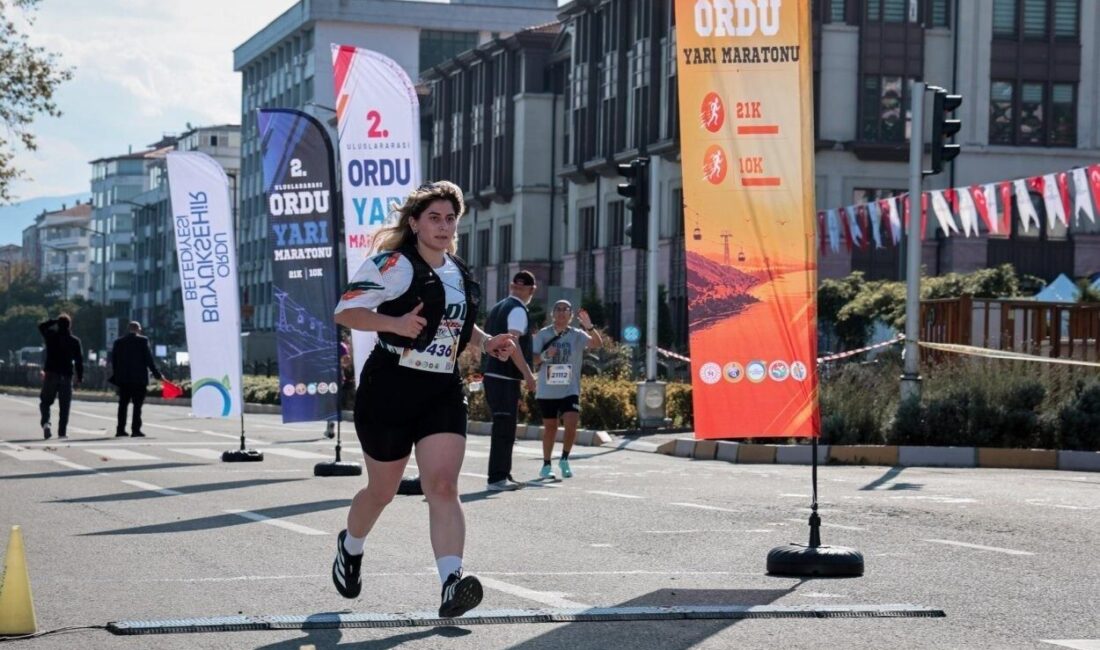 Ordu’da düzenlenen Uluslararası 2. Ordu Yarı Maratonu’nda 8 ülkeden 707