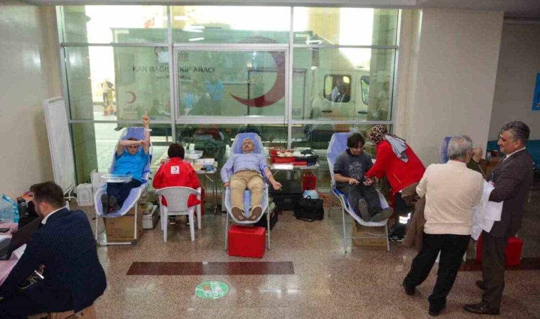 Ordu’nun Ünye ilçesinde, “Kan acil değil, sürekli bir ihtiyaçtır” sloganıyla