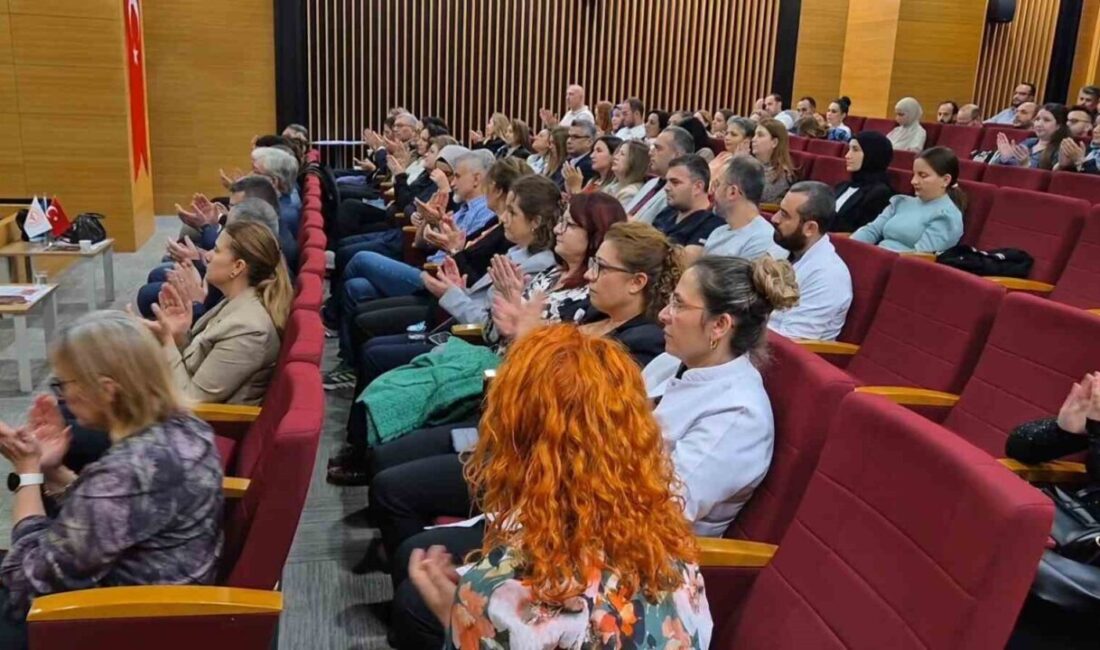 Tekirdağ Şehir Hastanesi’nde düzenlenen organ bağışı farkındalık toplantısında, organ bağışının