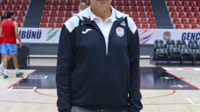 Aliağa Petkimspor Başantrenörü Orhun Ene, Basketbol Süper Ligi’nde mücadelenin kolay
