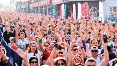 Denizli Büyükşehir Belediyesi’nin ev sahipliğinde, Cumhuriyetimizin 103. yıl dönümü coşkusuyla