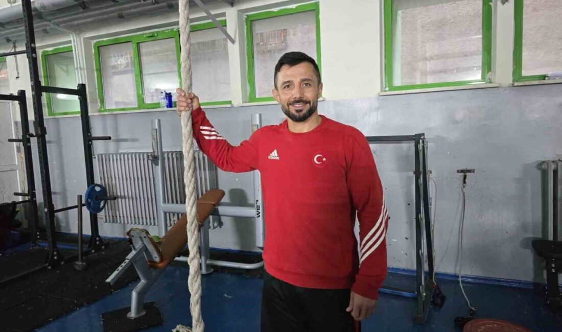 Yozgat Sporcu Eğitim Merkezi antrenörlerinden Ahmet Özdemir, Ürdün’de düzenlenen 2026