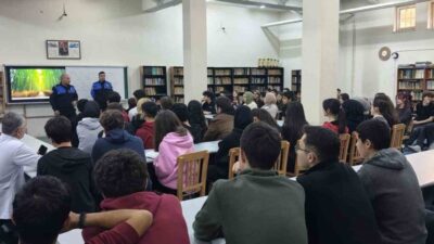 Afyonkarahisar’da polis ekipleri tarafından Afyon Lisesi öğrencilerine yönelik bilgilendirme ve
