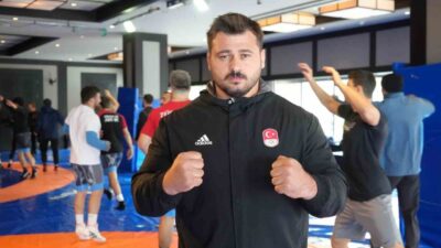 Milli güreşçi Rıza Kayaalp, olimpiyatlara kadar yapılacak organizasyonlarda şampiyonluklarına devam