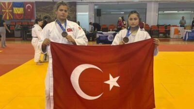 Manisa’nın Salihli ilçesinin milli judocuları Göksu Delibay ve Hira Kılkış,