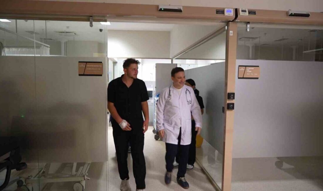 Yozgat’tan Samsun’a gelen 18 yaşındaki kuaför, Karadeniz’de boğulma tehlikesi geçirdi.