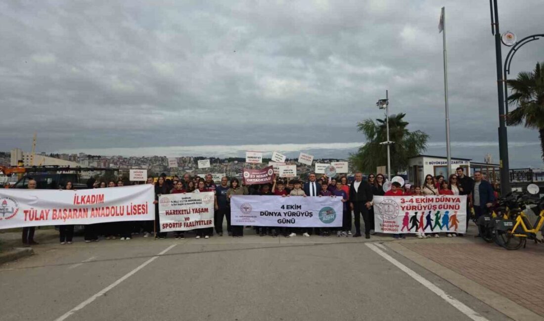 Samsun’da “Dünya Yürüyüş Günü” kapsamında düzenlenen etkinlikte öğrenciler, sağlıklı yaşama