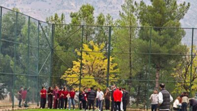 Batman’ın Sason ilçesinde, Cumhuriyet Bayramı etkinlikleri kapsamında düzenlenen Okullar Arası