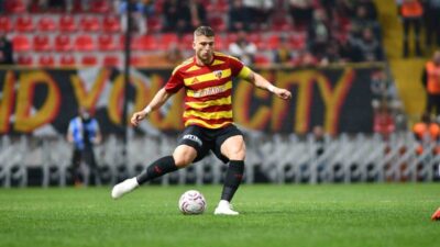 1. Lig ekiplerinden Kayserispor’un takım kaptanı Semih Güler, sarı kart