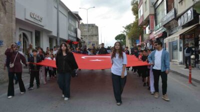 Sinop’ta 5-11 Ekim Amatör Spor Haftası etkinlikleri kapsamında kortej yürüyüşü