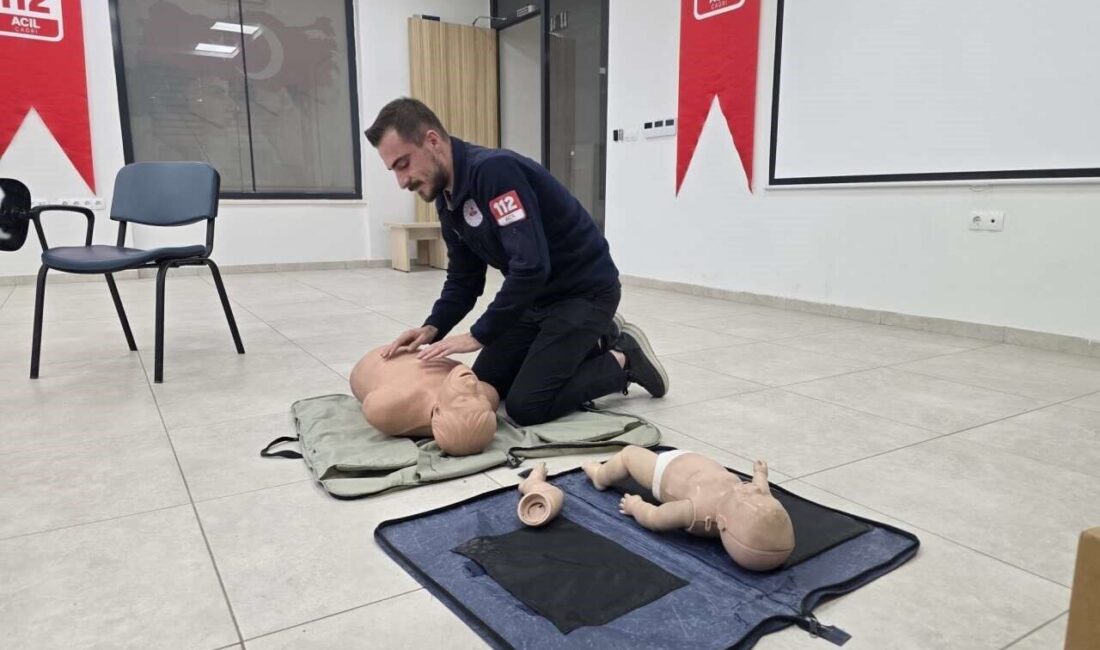 Şırnak İl Sağlık Müdürlüğü personeli tarafından 112 Acil Çağrı Merkezi