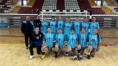Sivas Gücü Belediyespor hentbol takımı, yeni sezon öncesi hazırlıkları kapsamında